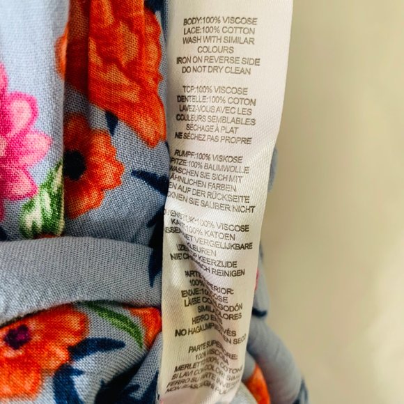 Boohoo Floral High Neck Lace Maxi Dress W/Slit - Picture 5 of 8